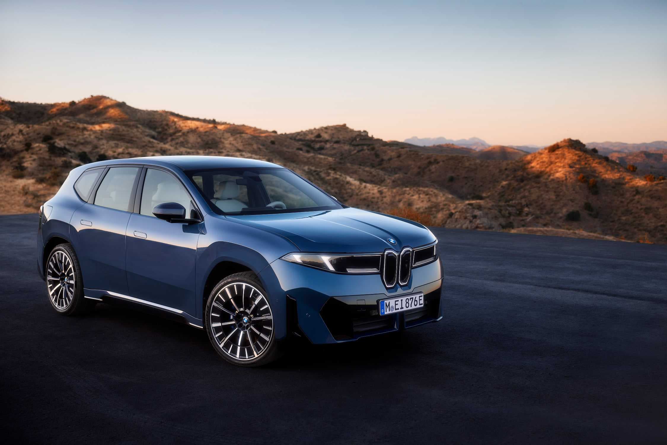 BMW iX3 대표 이미지